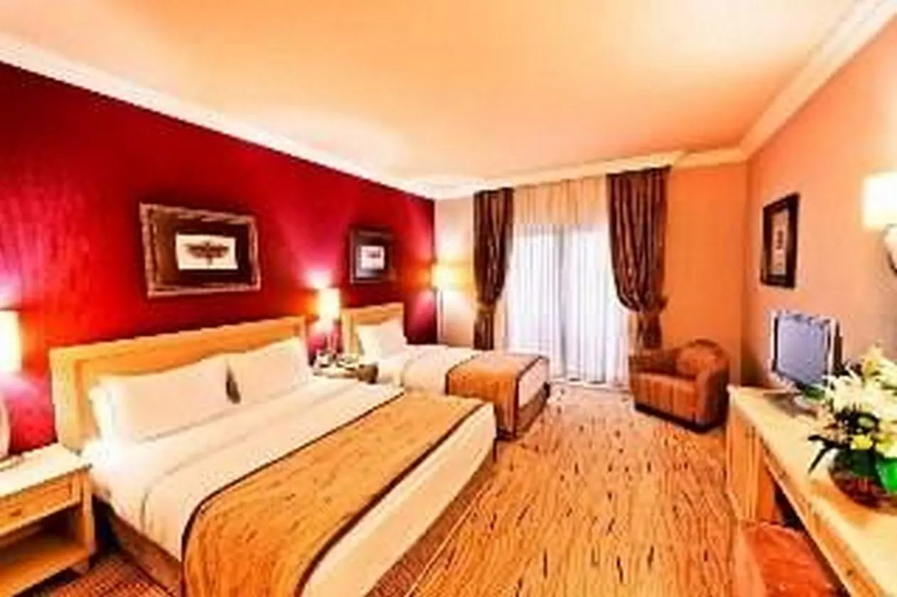 MERITPARK_SHABAVIZ (12).jpg